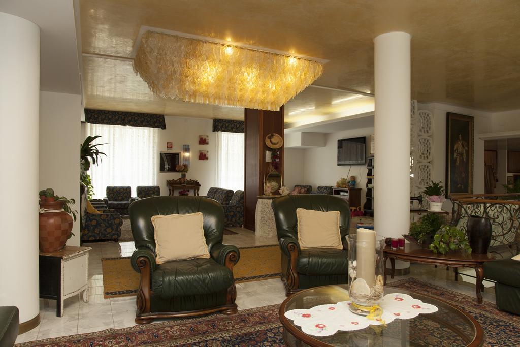 Hotel Elpiro Jesolo Extérieur photo